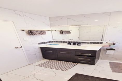 Photo of property in 12/15 Andersons Road, Oteha, Auckland, 0632