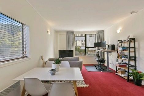 Photo of property in Hobson Court Flats, 11/70 Hobson Street, Thorndon, Wellington, 6011