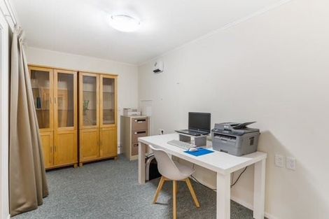 Photo of property in 220 Centreway Road, Orewa, 0931