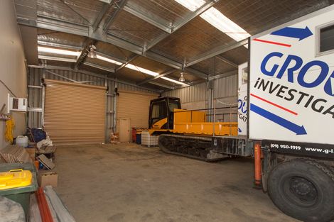 Photo of property in 13 Central Park Drive, Te Atatu South, Auckland, 0610