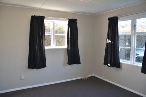 Photo of property in 253 Naenae Road, Naenae, Lower Hutt, 5011
