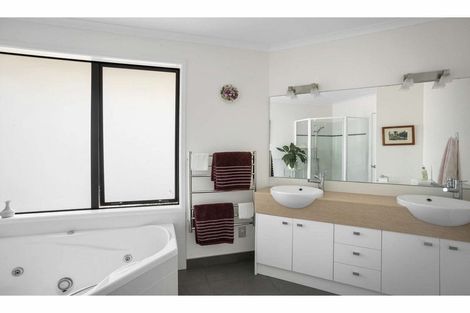 Photo of property in 108 Waitotara Drive, Waipapa, 0230