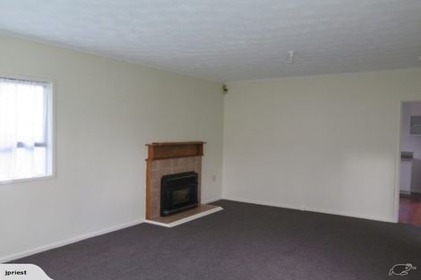 Photo of property in 14 Savoy Road, Glen Eden, Auckland, 0602