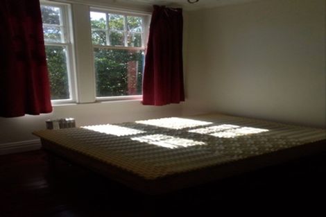 Photo of property in 25 Sutherland Crescent, Melrose, Wellington, 6023