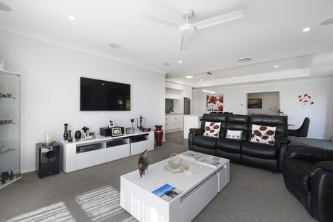 Photo of property in 26 Charlotte Drive, Omokoroa, 3114