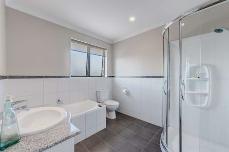 Photo of property in 20 Araminta Place, Beachlands, Auckland, 2018