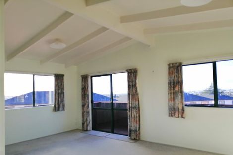 Photo of property in 18 Gilliam Street, New Lynn, Auckland, 0600