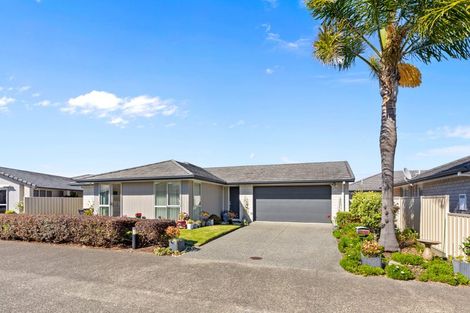 Photo of property in 8 Seashell Drive, Papamoa Beach, Papamoa, 3118