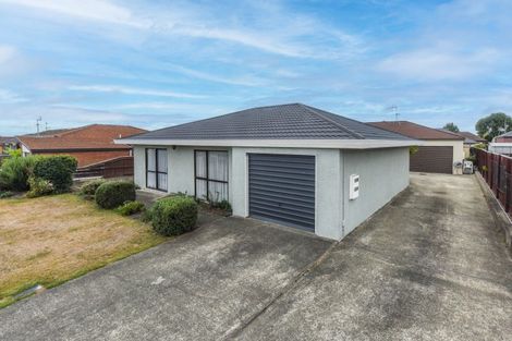 Photo of property in 1/12 Stead Crescent, Stoke, Nelson, 7011