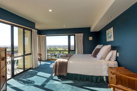 Photo of property in 2 Foxfield Lane, Westmorland, Christchurch, 8025