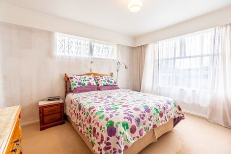 Photo of property in 11 Raglan Street, Mangere East, Auckland, 2024