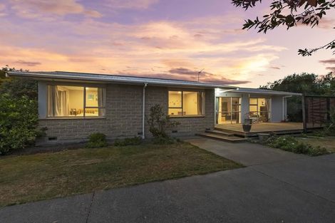 Photo of property in 11 Bayswater Crescent, Bromley, Christchurch, 8062