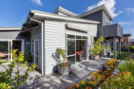 Photo of property in 35 Waione Avenue, Athenree, Waihi Beach, 3177