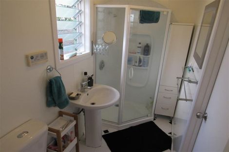 Photo of property in 7 Saint Michaels Crescent, Kelburn, Wellington, 6012