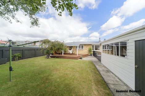 Photo of property in 58 Newcastle Street, Hokowhitu, Palmerston North, 4410