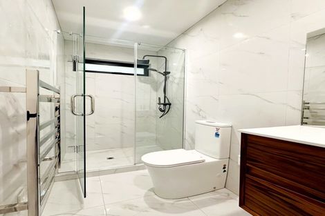 Photo of property in 13 Tower Hill, Stanmore Bay, Whangaparaoa, 0930