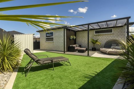 Photo of property in 39 Kotiate Street, Papamoa Beach, Papamoa, 3118
