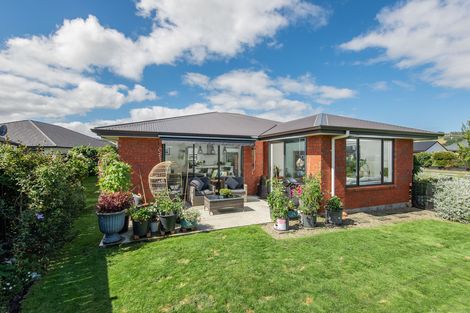 Photo of property in 1 Carrick Place, Mosgiel, 9024