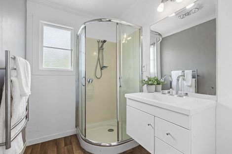 Photo of property in 3 London Terrace, Welbourn, New Plymouth, 4312