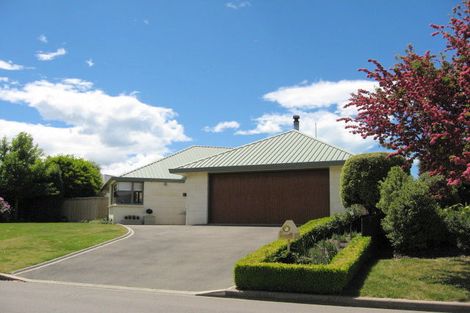 Photo of property in 27 Carmana Gardens, Rangiora, 7400