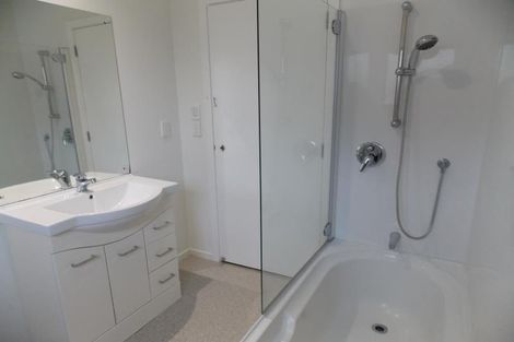 Photo of property in 8 Tongariro Drive, Aotea, Porirua, 5024