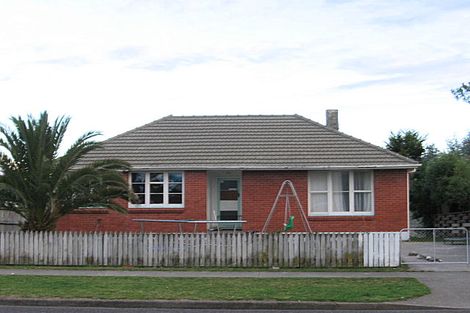 Photo of property in 10 Temuera Street, Otaki, 5512