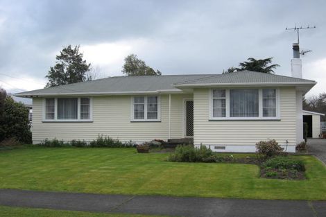 Photo of property in 9 Madden Place, Solway, Masterton, 5810