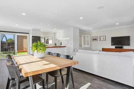 Photo of property in 1 Aldermen Avenue, Papamoa Beach, Papamoa, 3118