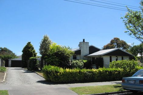 Photo of property in 18 Beatrice Place, Avonhead, Christchurch, 8042