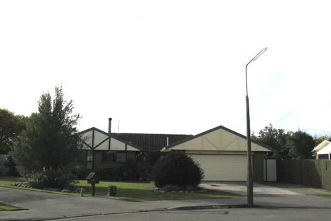 Photo of property in 11 Iona Place, Sockburn, Christchurch, 8042