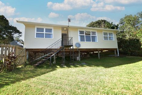 Photo of property in 27 Wallace Road, Ranui, Auckland, 0612