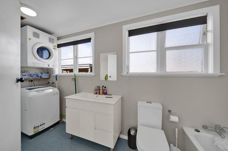 Photo of property in 10 Laurent Vc Street, Hawera, 4610