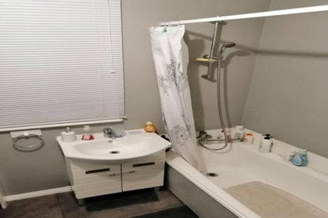 Photo of property in 1/50 Clyde Street, Island Bay, Wellington, 6023