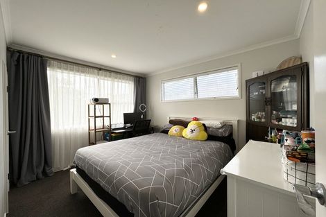Photo of property in 2 Agincourt Street, Glenfield, Auckland, 0629
