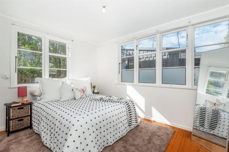 Photo of property in 1/178 Lake Road, Belmont, Auckland, 0622