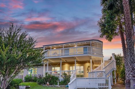 Photo of property in 26 Cedar Road, Te Awanga, 4102