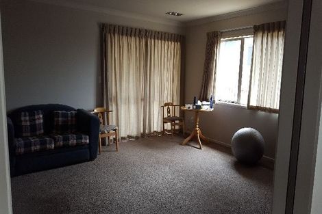 Photo of property in 24d Schnapper Rock Road, Schnapper Rock, Auckland, 0632