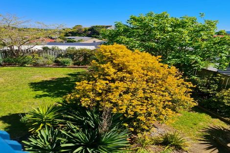 Photo of property in 8 Trig Hill Terrace, Waikanae Beach, Waikanae, 5036