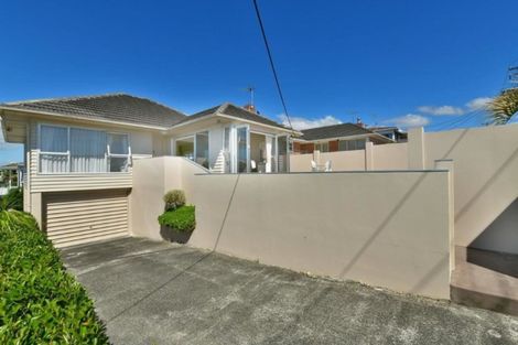 Photo of property in 1/42 Sunrise Avenue, Mairangi Bay, Auckland, 0630