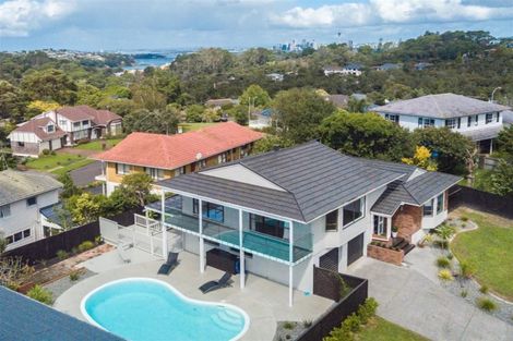 Photo of property in 128 Chelsea View Drive, Chatswood, Auckland, 0626