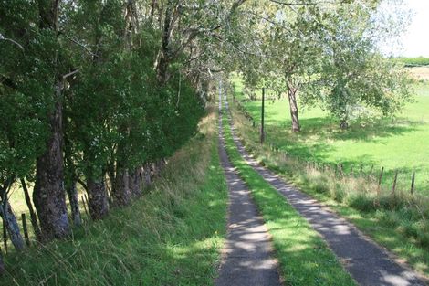 Photo of property in 556 Mangorei Road, Mangorei, New Plymouth, 4371