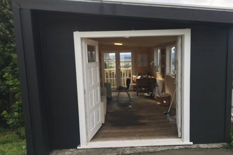 Photo of property in 100 Farnham Street, Mornington, Wellington, 6021