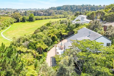 Photo of property in 43c Taioma Crescent, Te Atatu Peninsula, Auckland, 0610