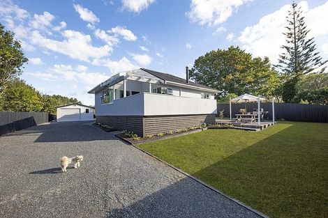 Photo of property in 4 Bethells Road, Waitakere, Auckland, 0816