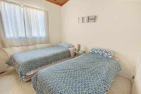 Photo of property in 4 Kopipi Crescent, Ngunguru, Whangarei, 0173