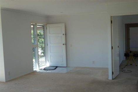 Photo of property in 57 Palmcrest Grove, Highland Park, Auckland, 2010