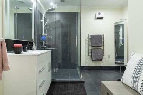 Photo of property in 4/2 Sixth Avenue, Tauranga, 3110