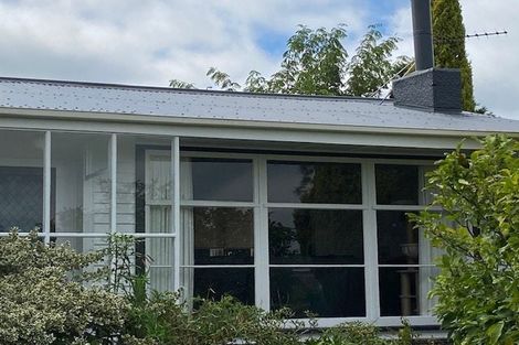 Photo of property in 19 Seddon Street, Carterton, 5713