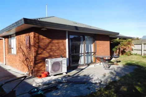 Photo of property in 1 Petries Road, Woodend, 7610