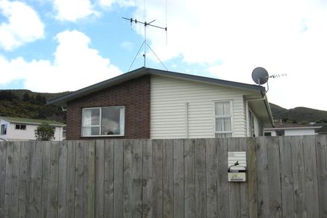 Photo of property in 299 Wellington Road, Wainuiomata, Lower Hutt, 5014